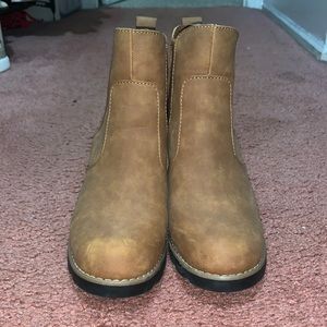 Water repellent cognac booties